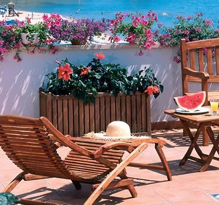 Amyclae Hotel 3*
