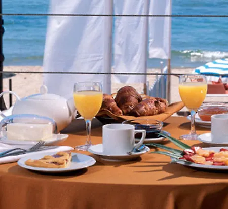 Amyclae Hotel 3*
